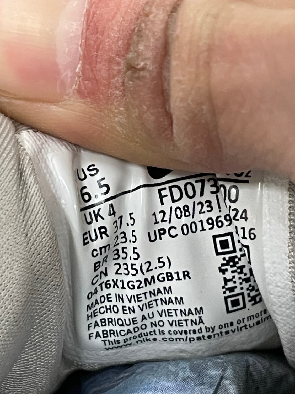 나이키 V2K 런 서밋 화이트 메탈릭 실버 235 상품이미지10