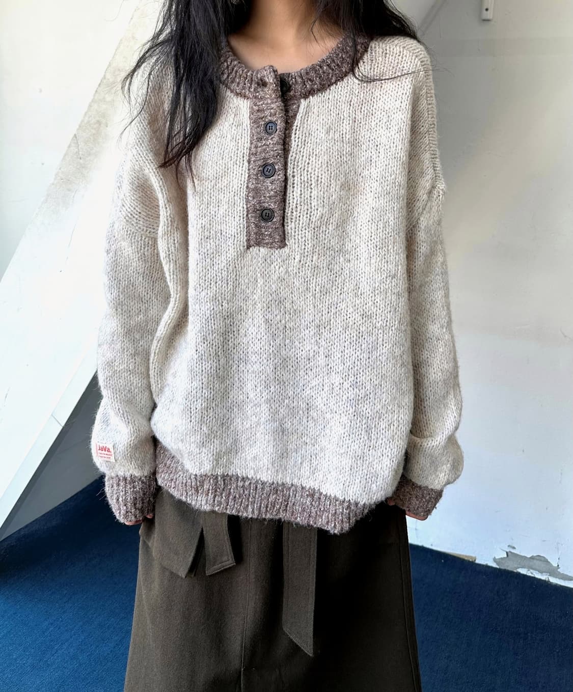 Brushed fabric button neck wide knit 상품이미지8