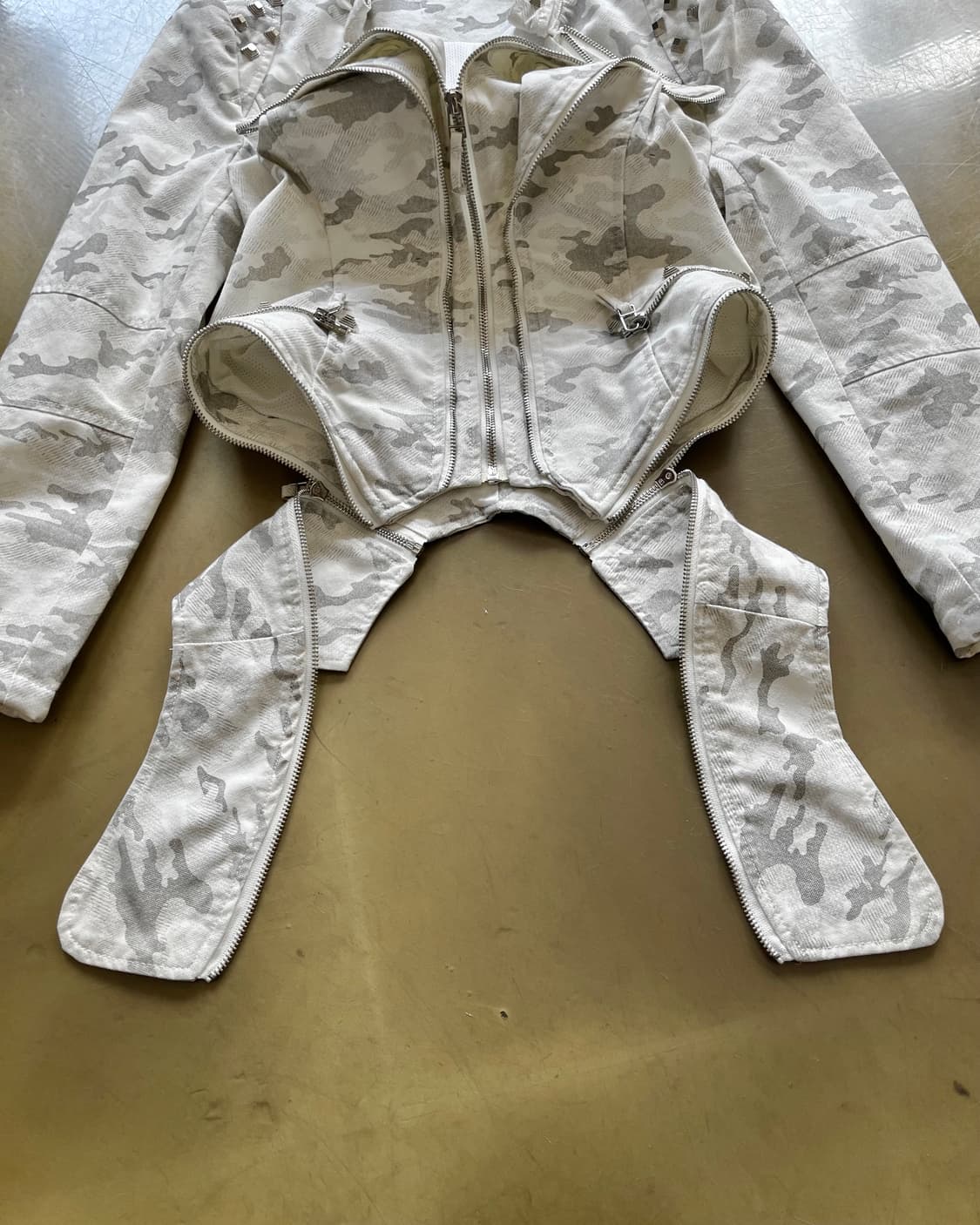 Vintage White Camo Stud Trim Jacket 상품이미지9