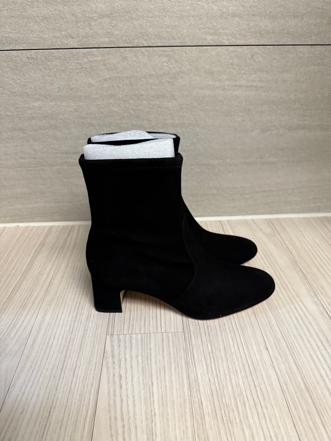 스튜어트와이츠먼 블랙 스웨이드 어니스틴 부티 새상품 상품이미지3