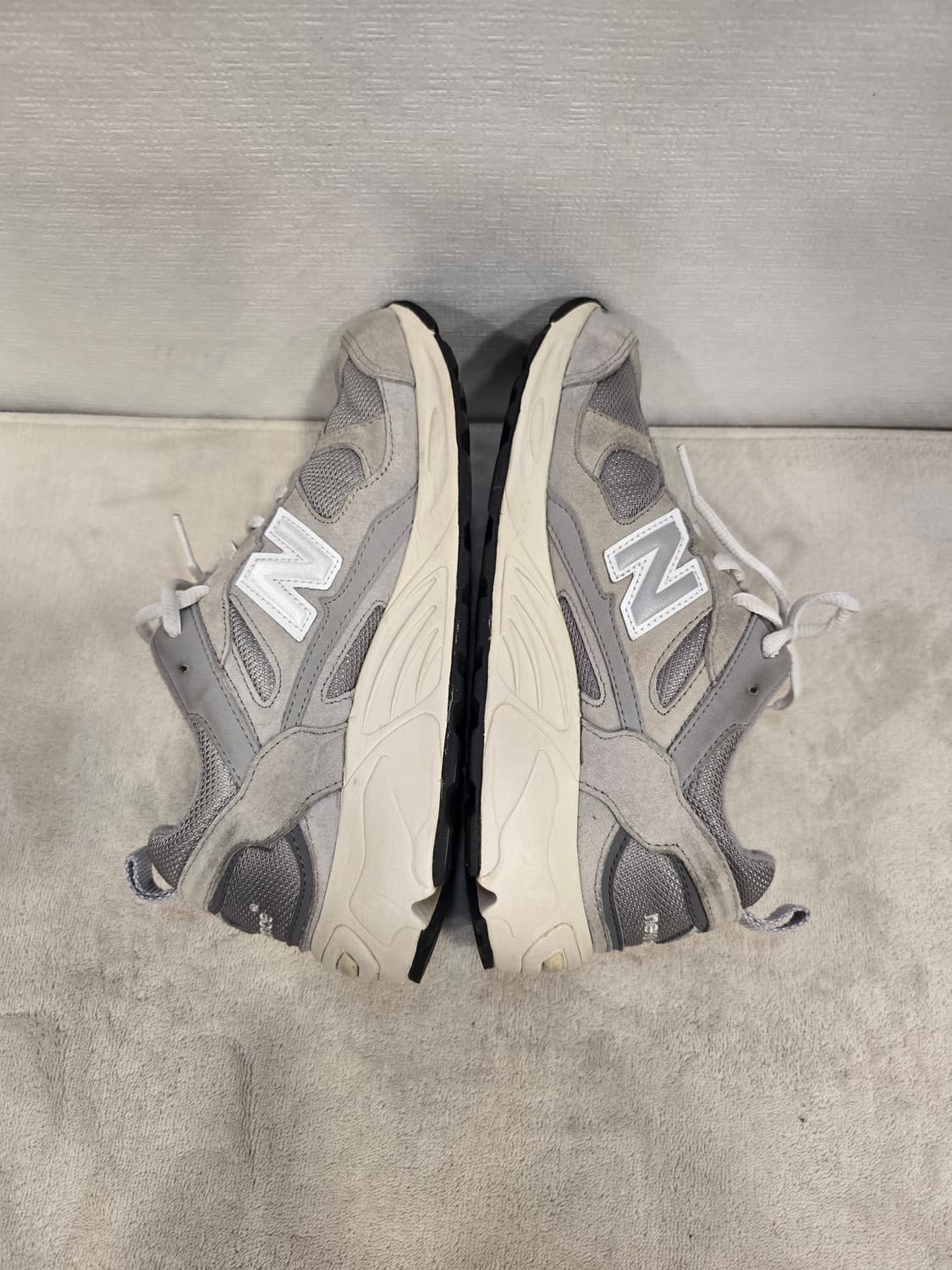 뉴발란스 878 그레이 스웨이드 운동화 235 상품이미지5