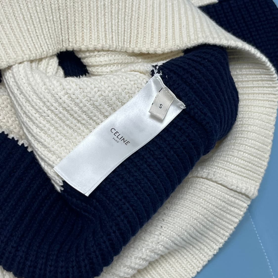 셀린느 스트라이프 리브드 울 로고니트 상품이미지6