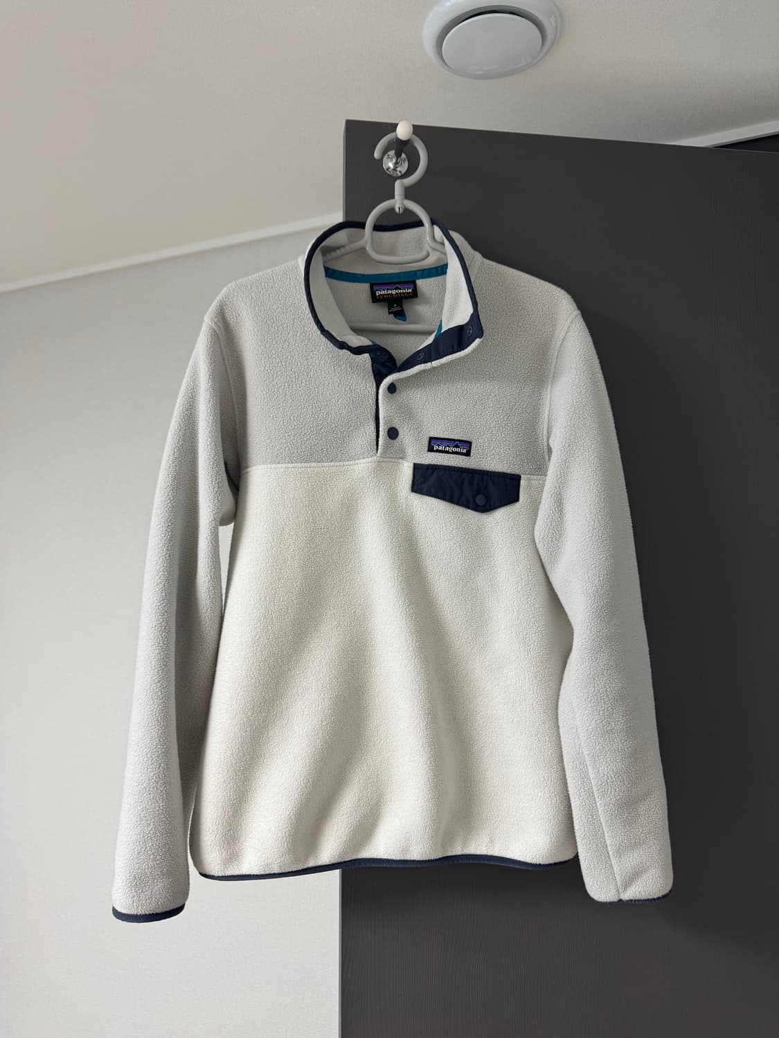 파타고니아 신칠라 화이트 상품이미지1