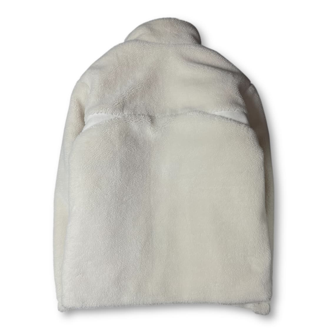 데상트 화이트 로고패치 플리스 자켓 95 상품이미지2