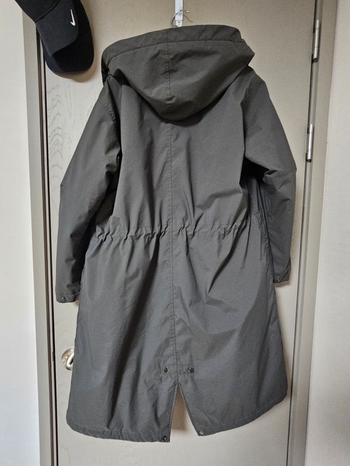 유니클로 엔지니어드 가먼츠 퍼프 테크 후드 코트 다크 그린 M 상품이미지3