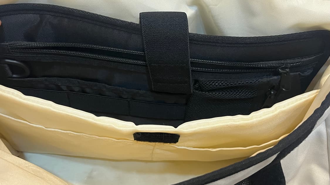 푸마 크로스 메신저백 화이트 상품이미지4