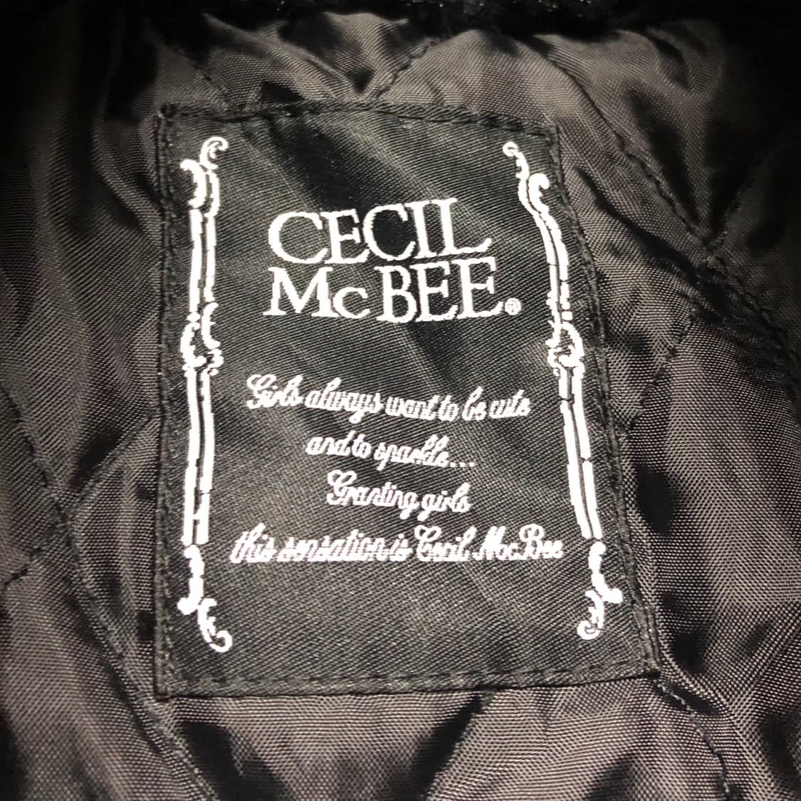 세실맥비 퍼자켓(탈부착 가능) 상품이미지2