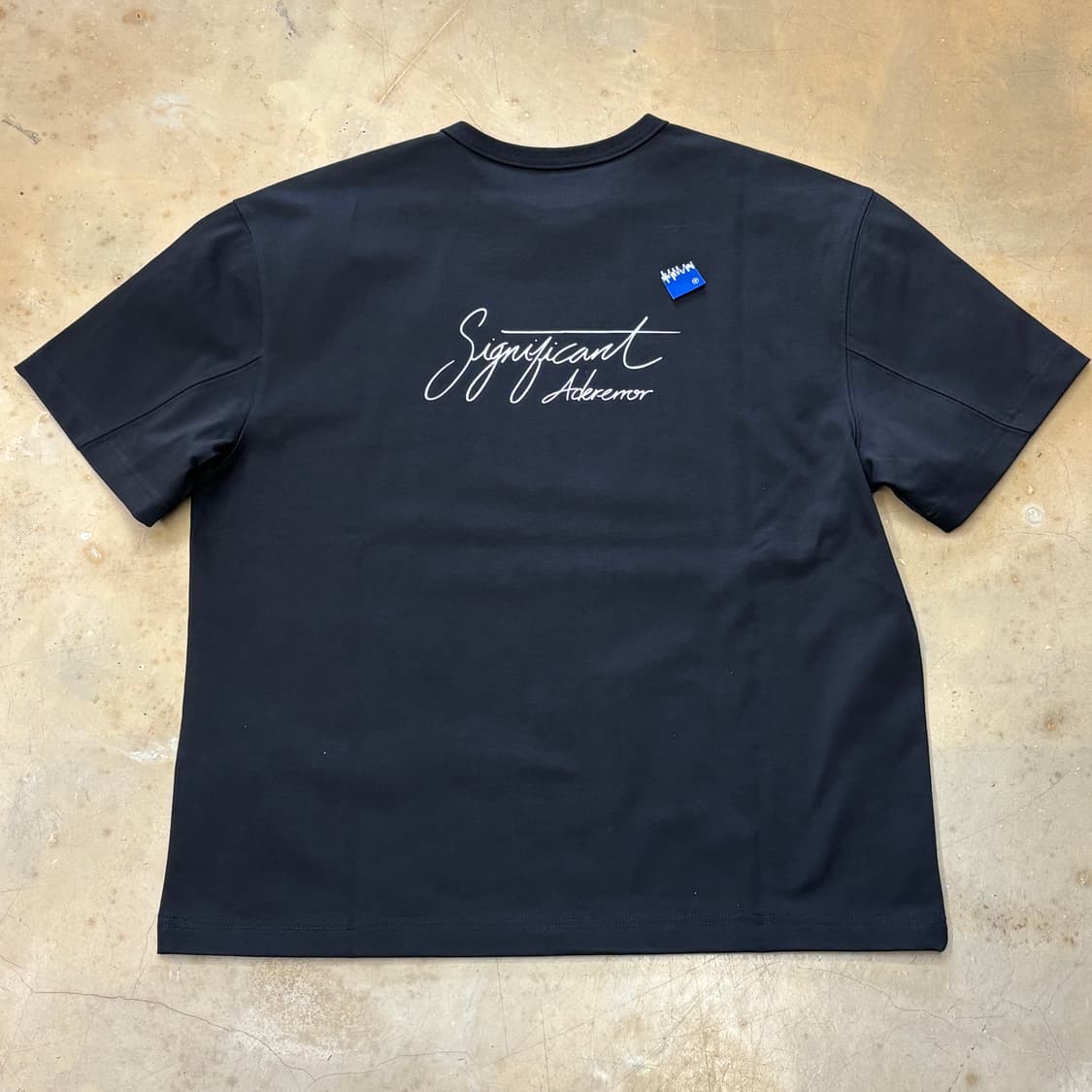 XS 아더에러 시그니피 펀트 티셔츠 상품이미지3