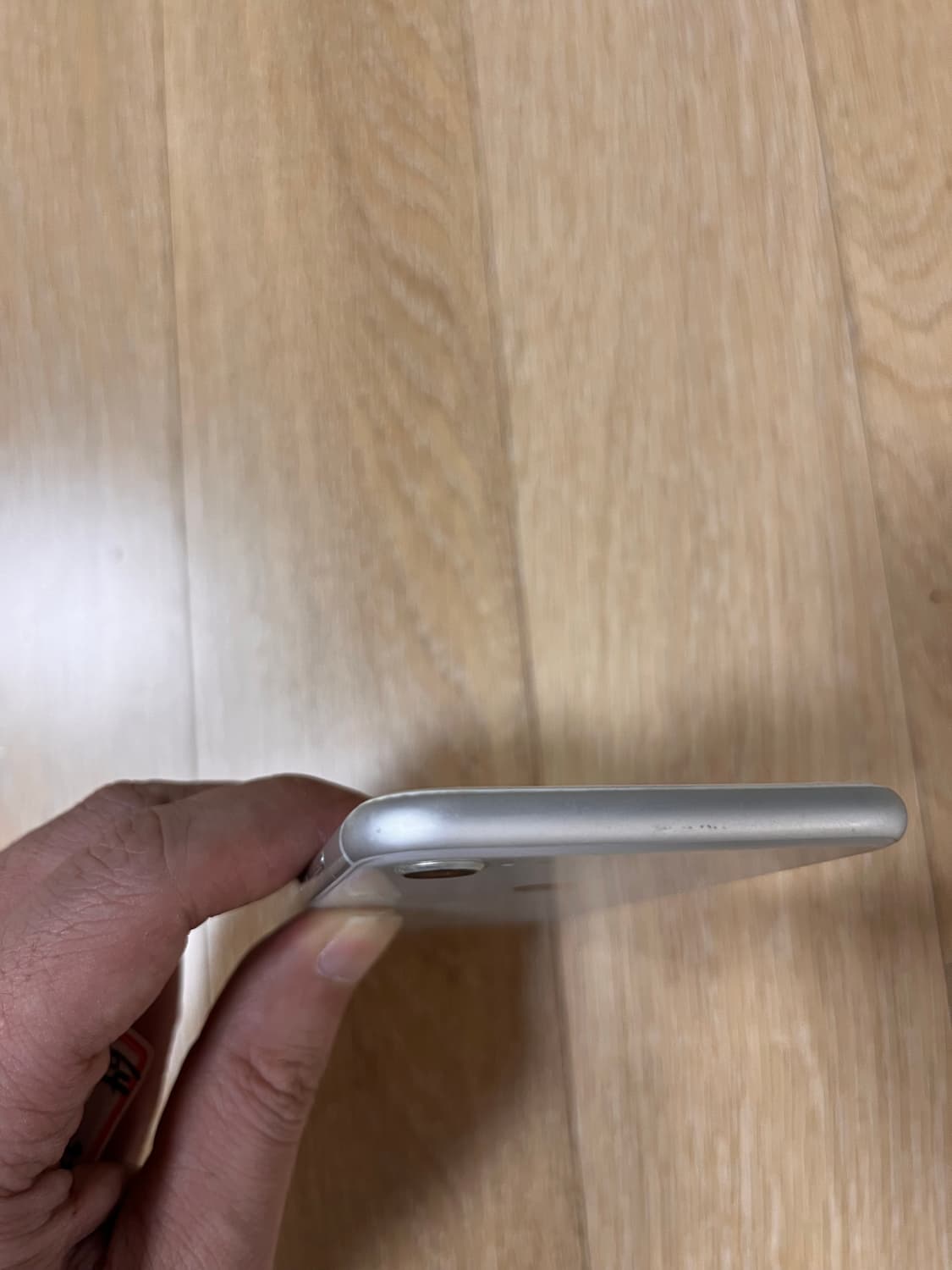 아이폰8 실버 64GB 상품이미지6