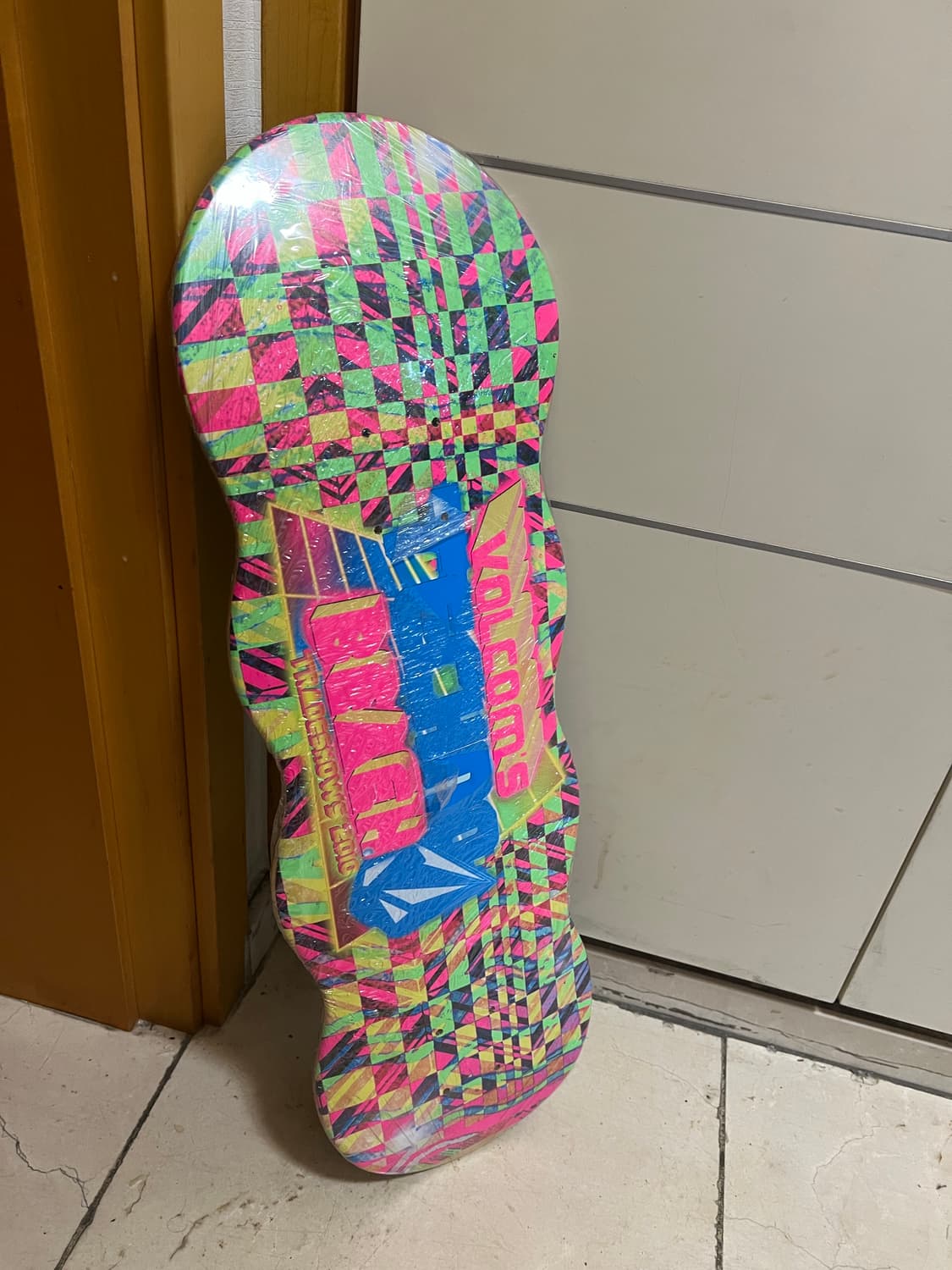 볼컴 스케이트보드 데크 한정판 새제품 상품이미지1