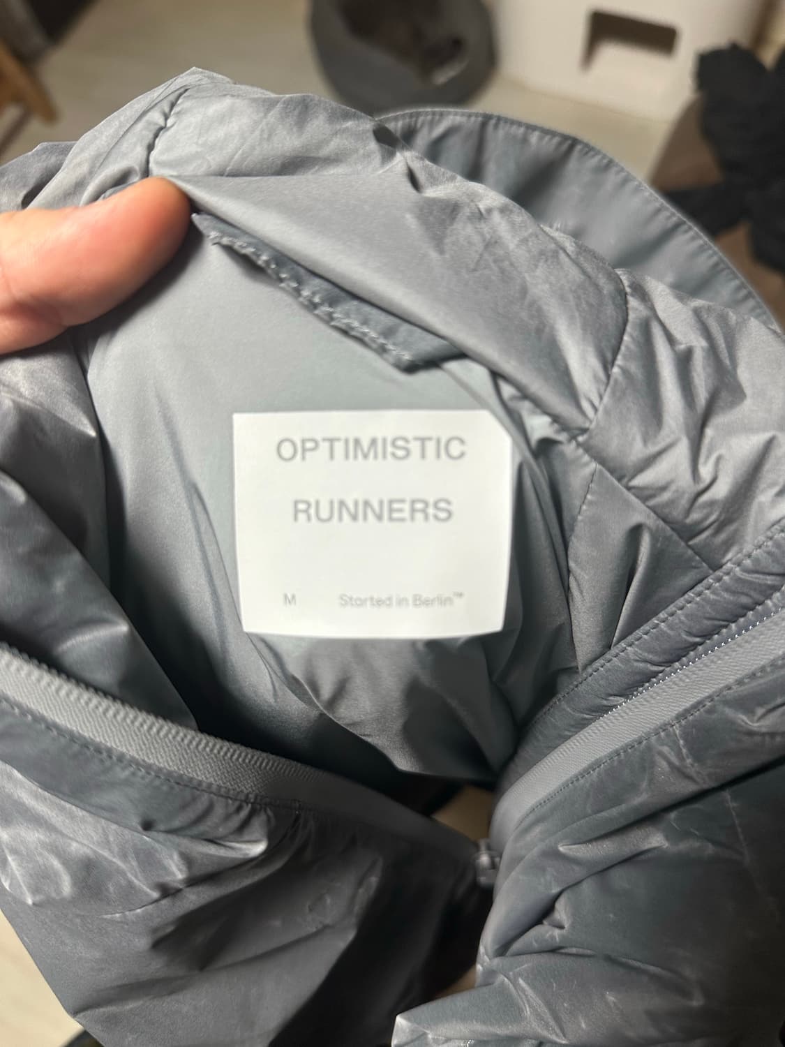 옵티미스틱 러너스 insulated jacket waxed grey 상품이미지1