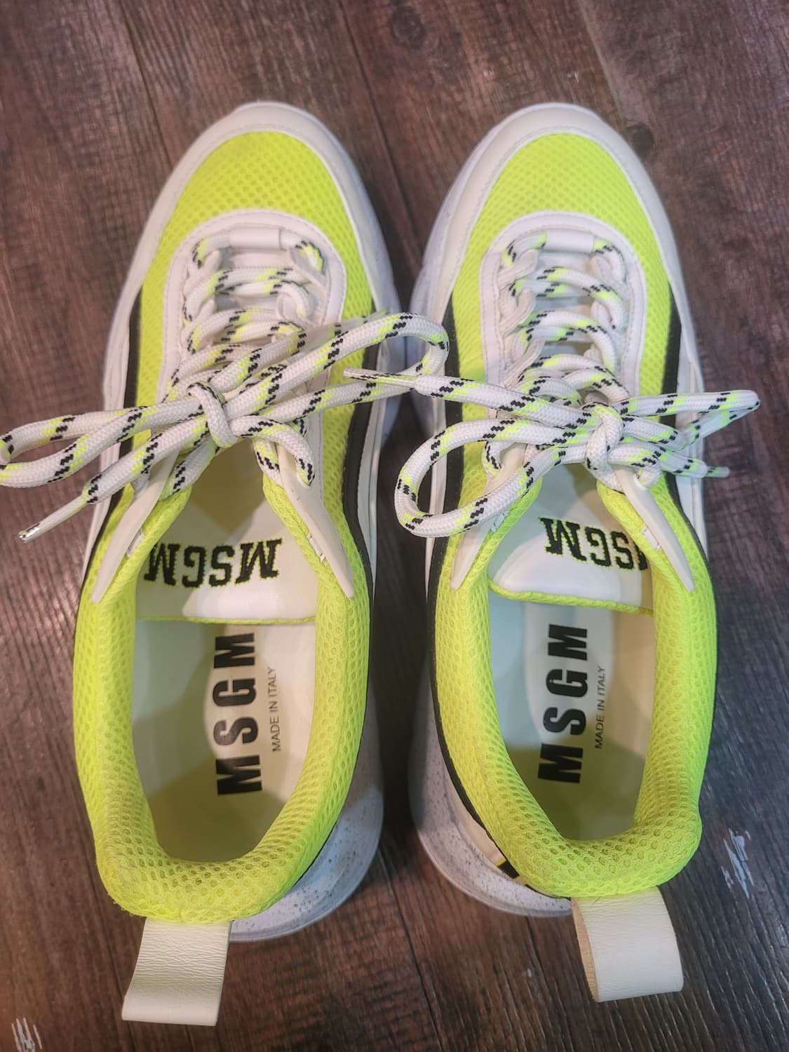 MSGM 네온 옐로우 청키 스니커즈 40 상품이미지2