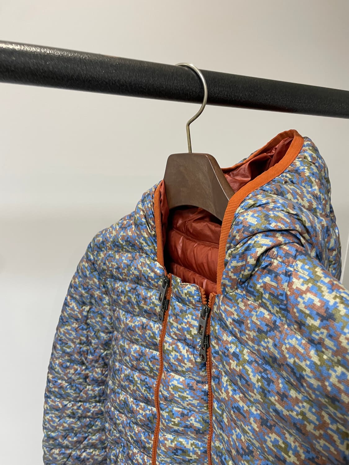 코오롱 멀티지퍼 디지털 카모 후드 패딩 상품이미지5