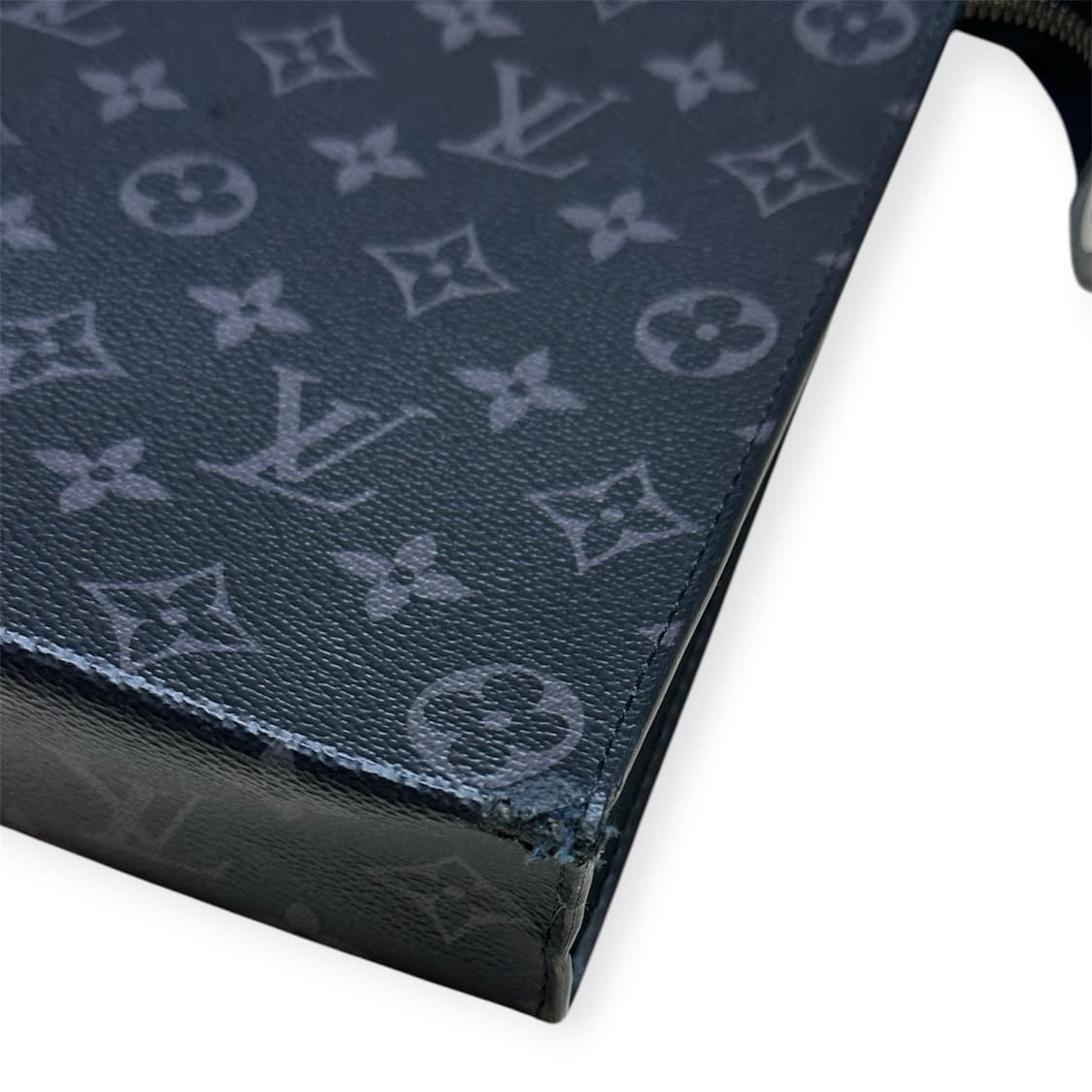 루이비통 포쉐트 보야주 MM 모노그램 이클립스 상품이미지8