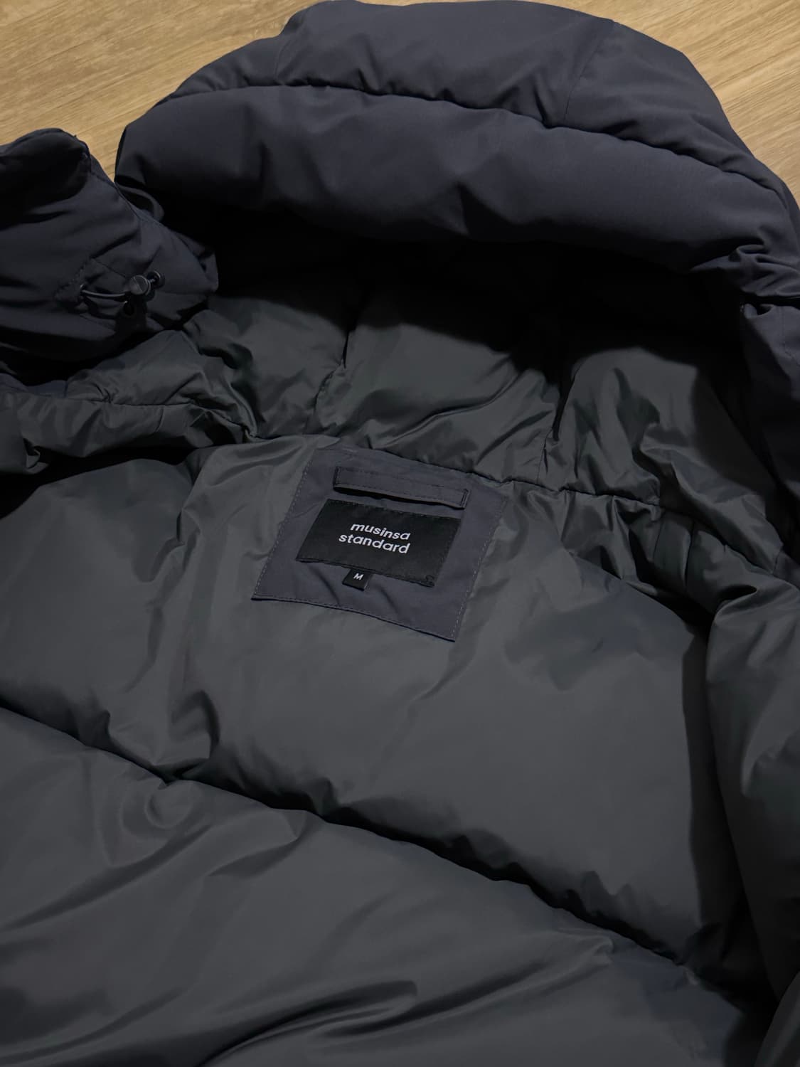 무신사스탠다드 미니멀 숏 패딩 딤그레이 상품이미지3