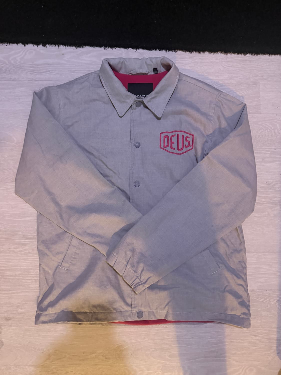 데우스 코치자켓 판매합니다 상품이미지1