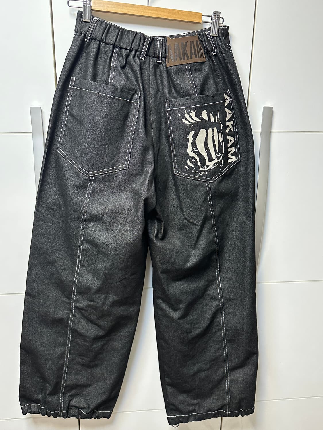 아캄 Knee Pin-tuck Printed 데님 팬츠 상품이미지3