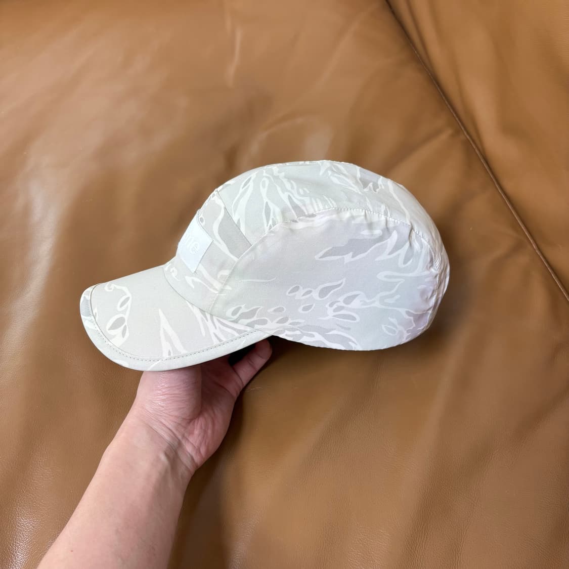 슈프림 캠프캡 모자 리플렉티브 타이거 카모 화이트 상품이미지4