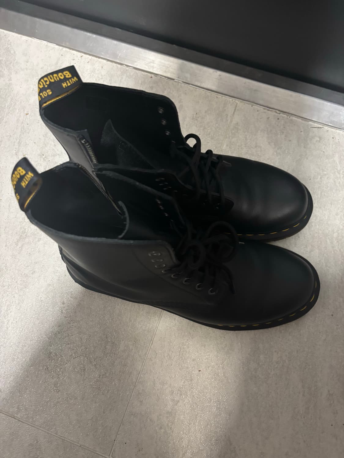 닥터마틴 1460 상품이미지1