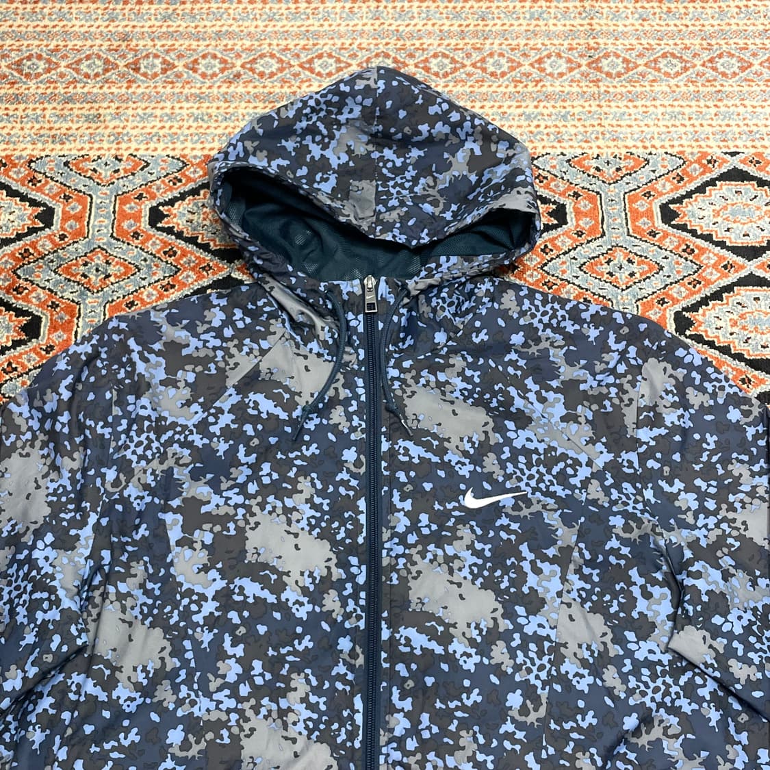 나이키 스우시로고 카모플라쥬 블루 윈드브레이커 바람막이 남성M 상품이미지2
