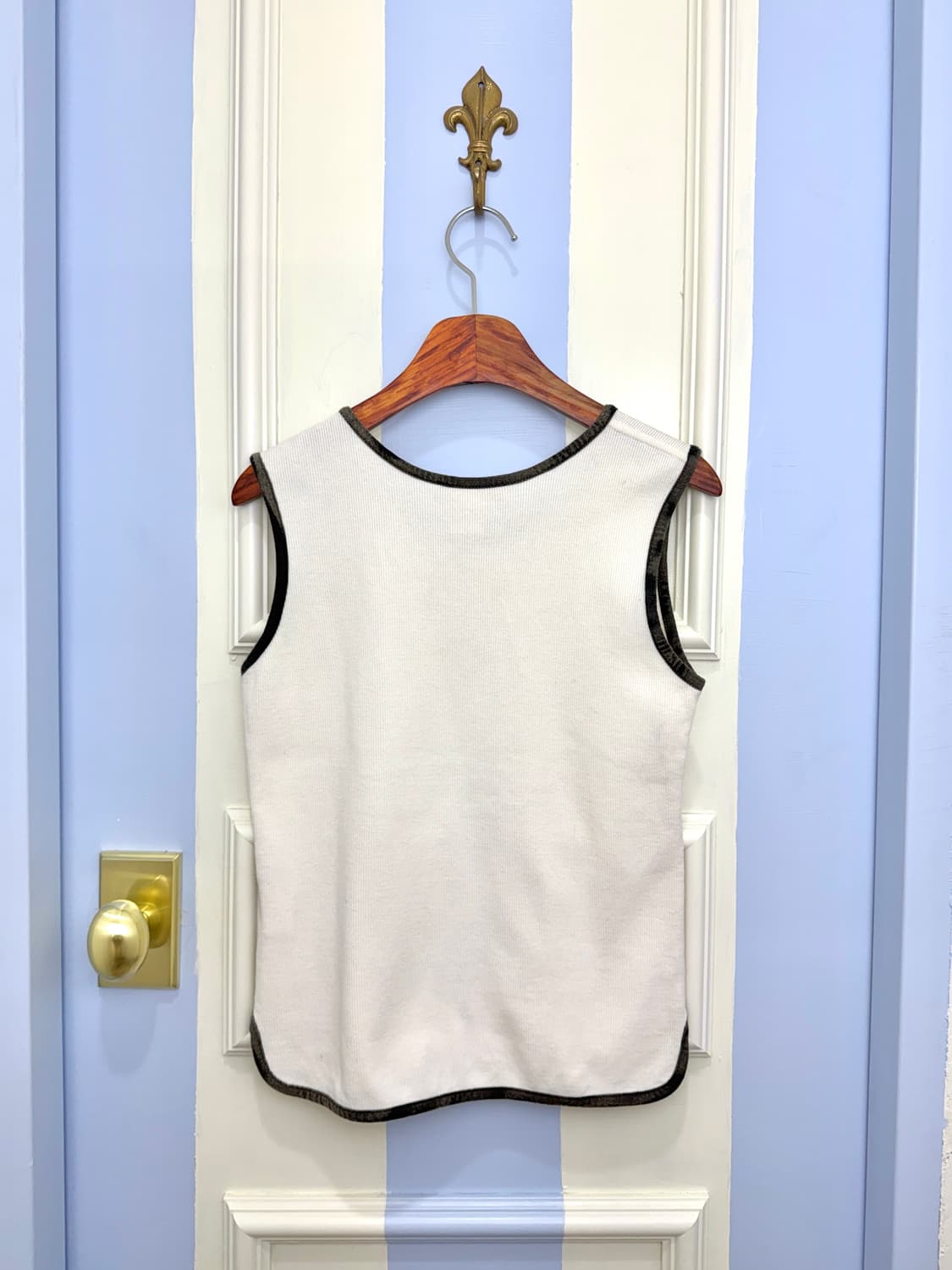 로에베 로고버튼 골지 슬리브리스 M 상품이미지4