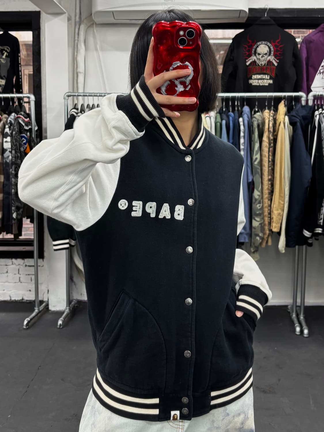 베이프 빅사루 바시티 자켓 상품이미지4