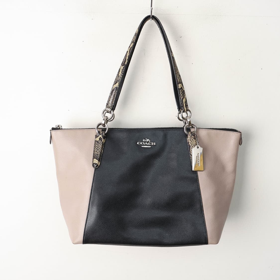 코치 가죽 토트 숄더백 상품이미지1