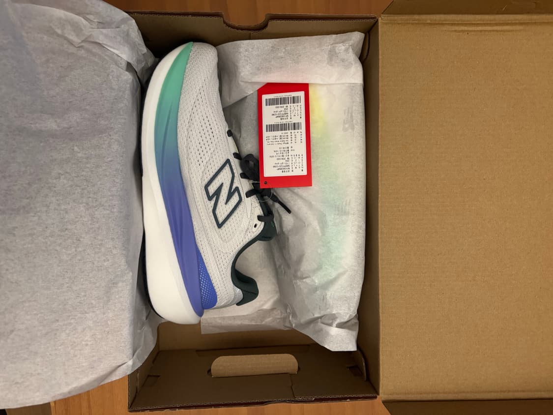 뉴발란스 1080 255 새제품 판매 상품이미지1