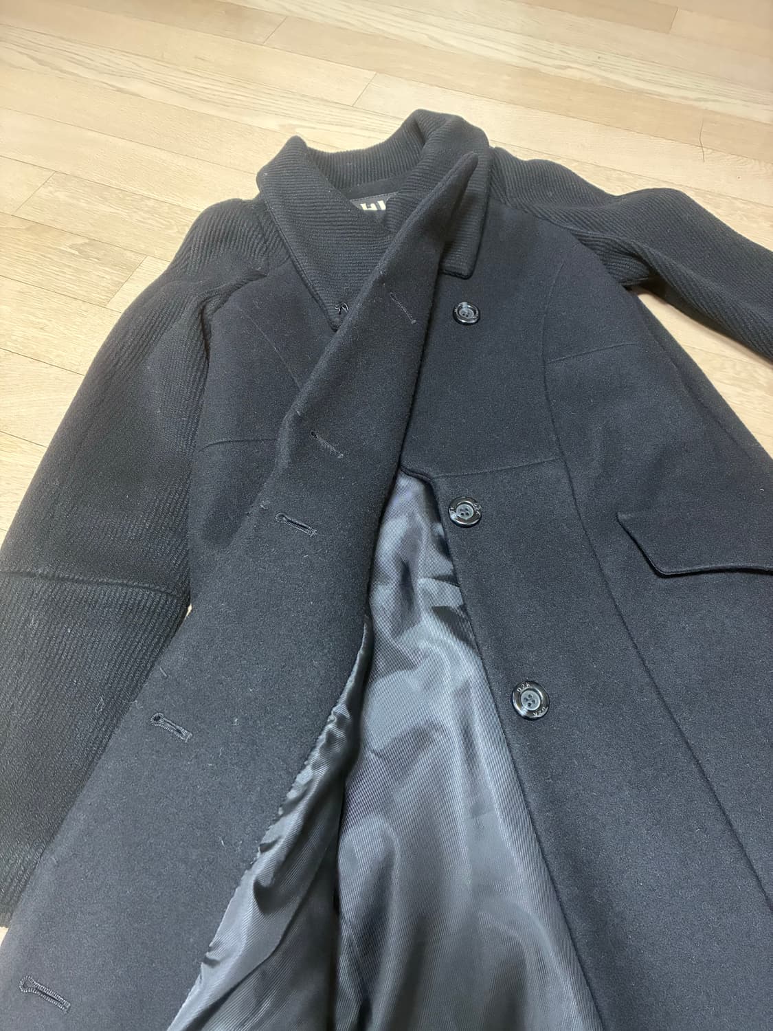 비대칭 절개 하이넥 울 코트 상품이미지5