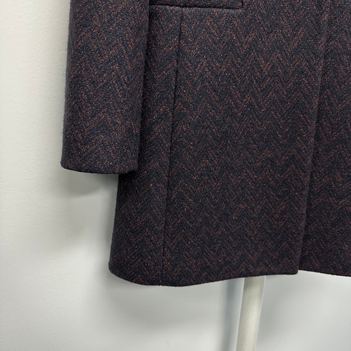 띠어리 쉐브론 디자인 카라리스 코트 상품이미지4