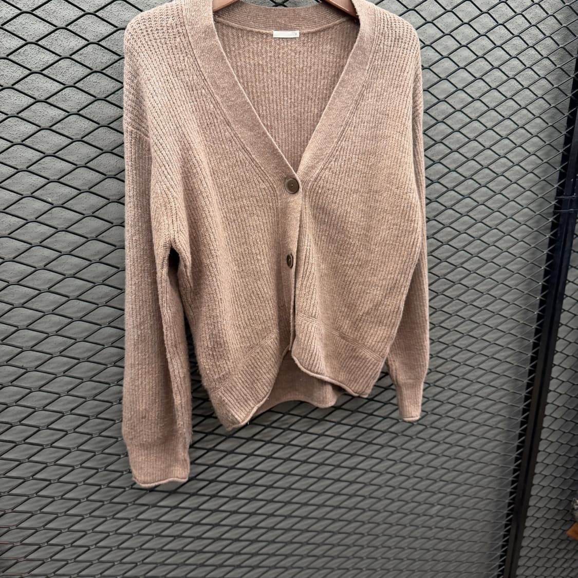 JPN VINTAGE 헤어리 와플 니트 가디건 드롭숄더 빅버튼 디테일 상품이미지5