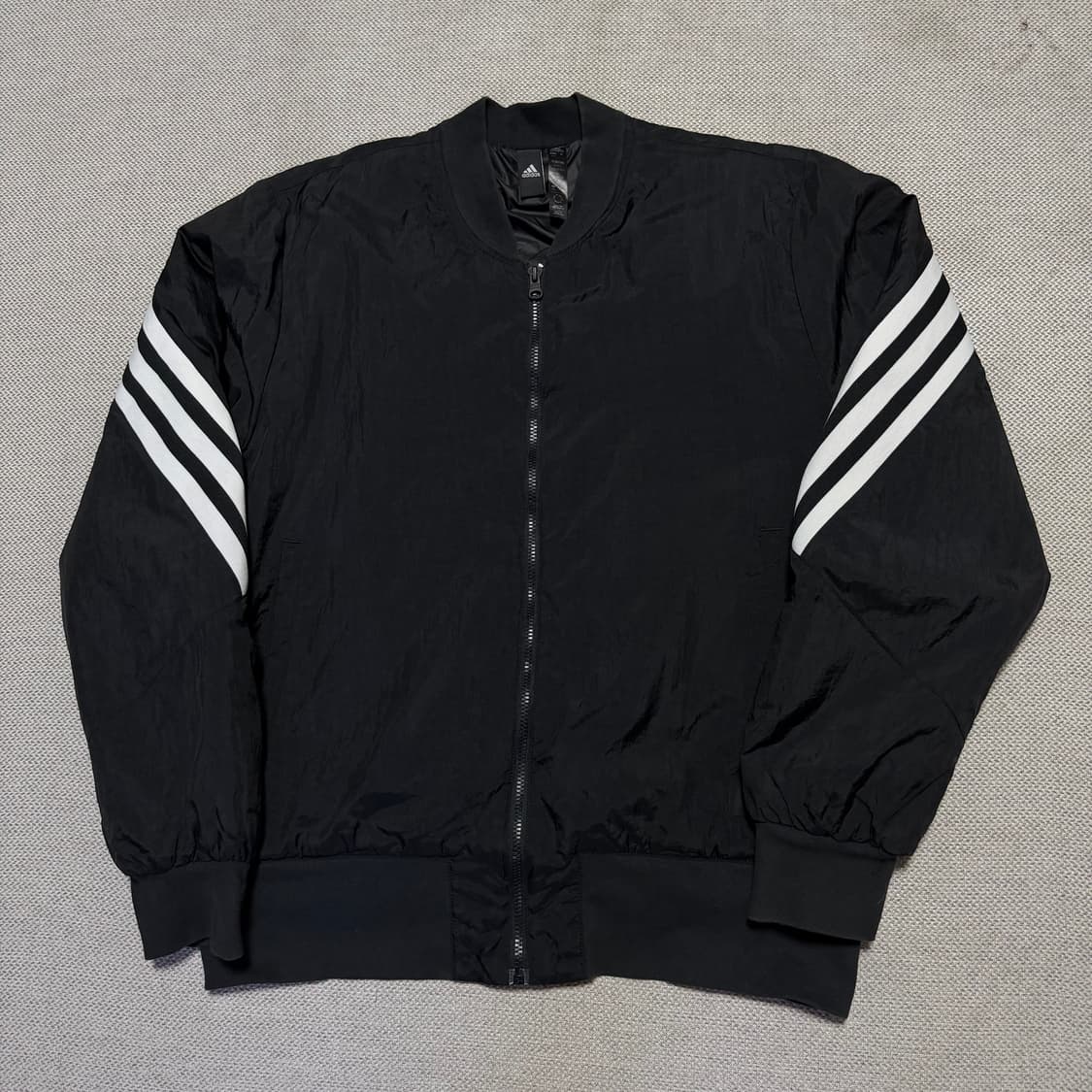 아디다스 나일론 봄버자켓 상품이미지1