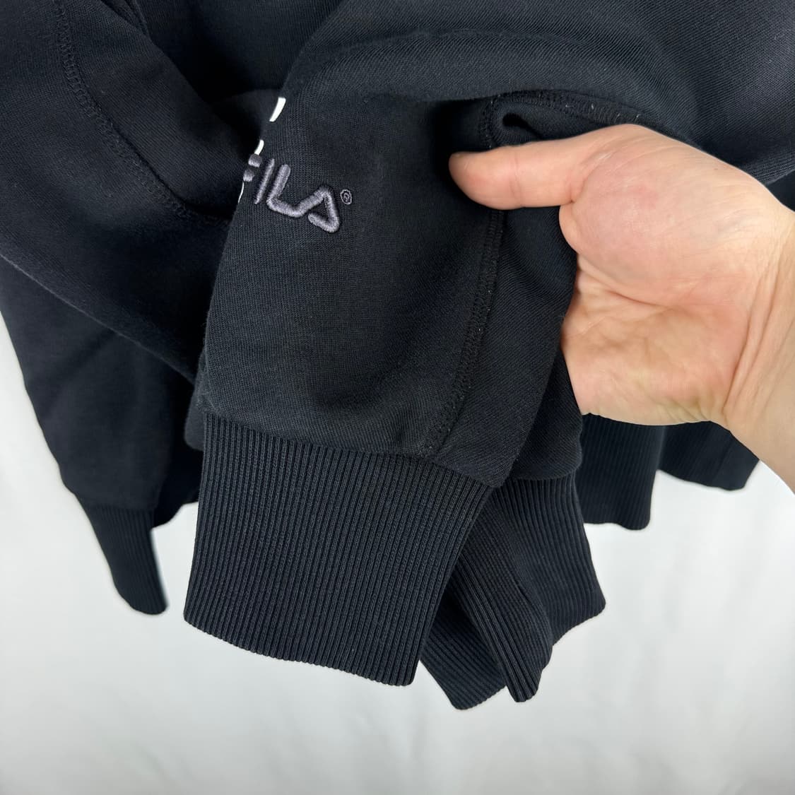 (L) 휠라 로고 기능성 맨투맨 블랙 상품이미지4