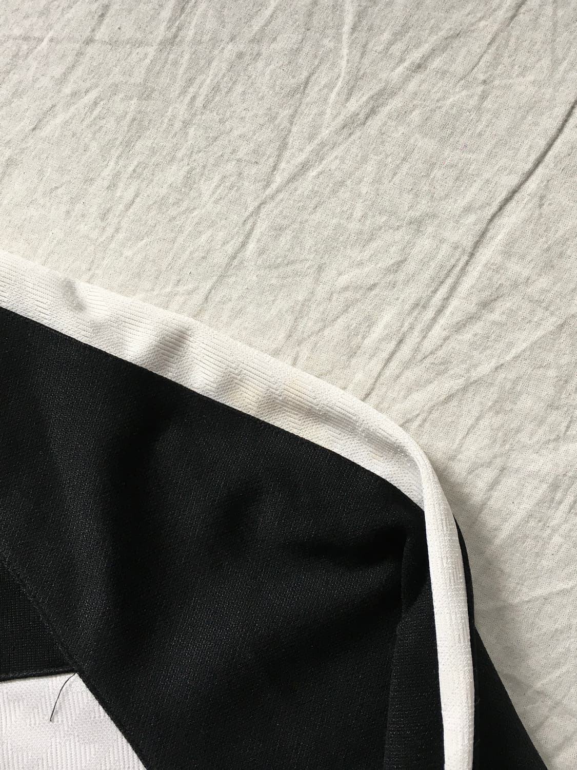 아식스 배색 트랙탑 상품이미지4