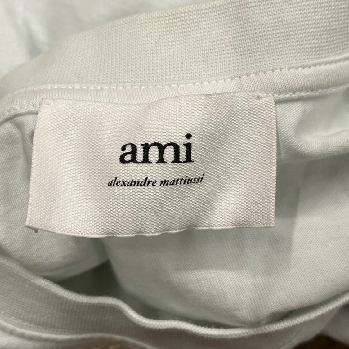 [정품] 아미 스몰 하트 로고 반팔 티셔츠 b10 상품이미지5