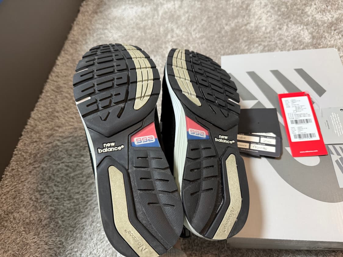 뉴발란스 992 270사이즈 판매합니다. 상품이미지6