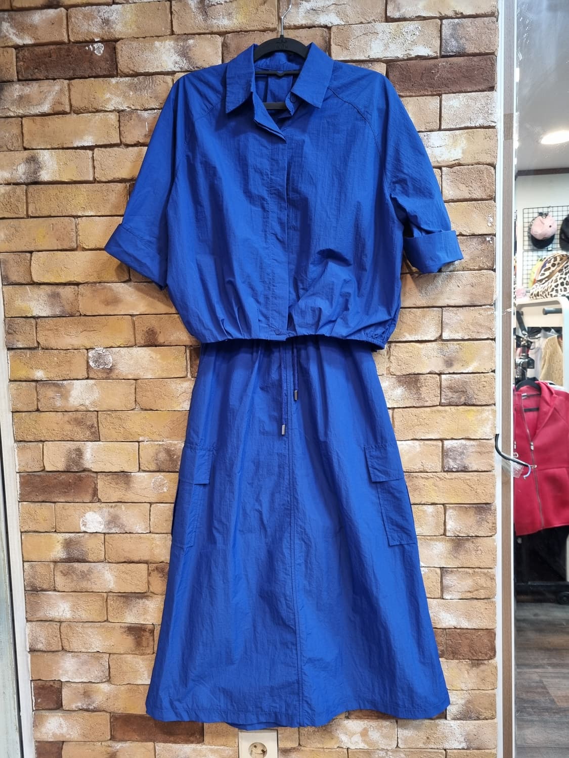  블루 색상의 셔츠와 스커트 세트 상품이미지1