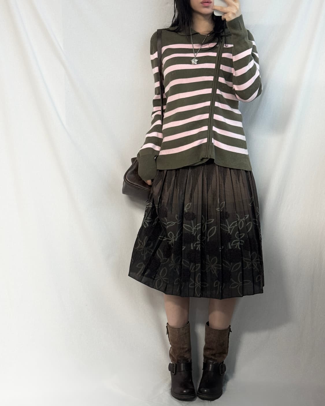 유니크 자수 플리츠 스커트  상품이미지6