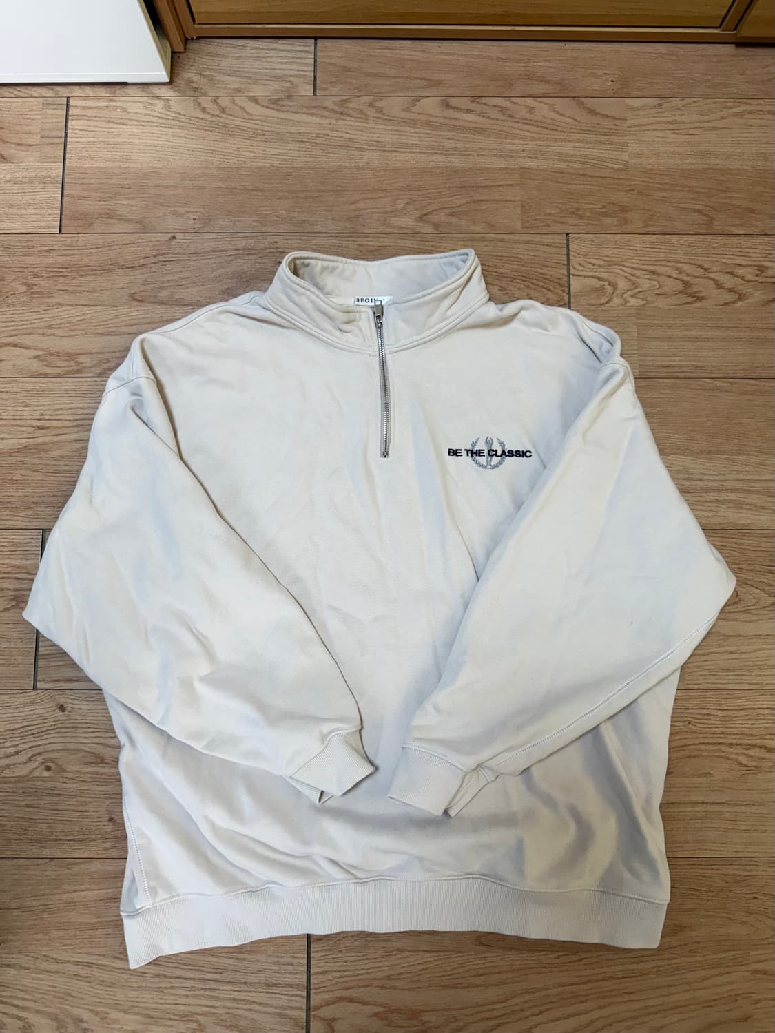 (1 size) 비더클래식 비긴 양경필 한정판 반집업 맨투맨 상품이미지1