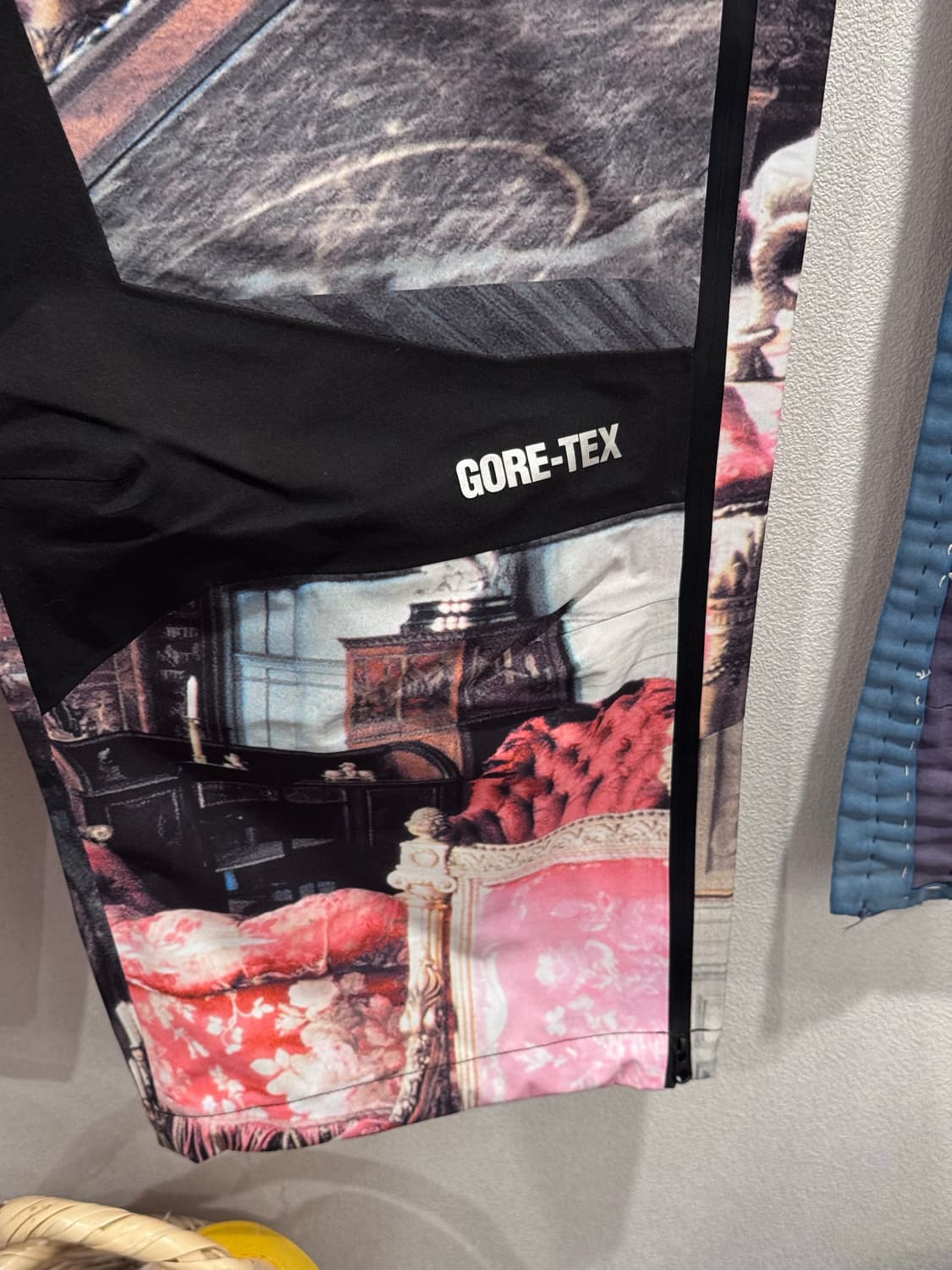 팔라스 x 비비안 웨스트우드 고어텍스 트라우저 컬러 프린트 - 24FW 상품이미지5