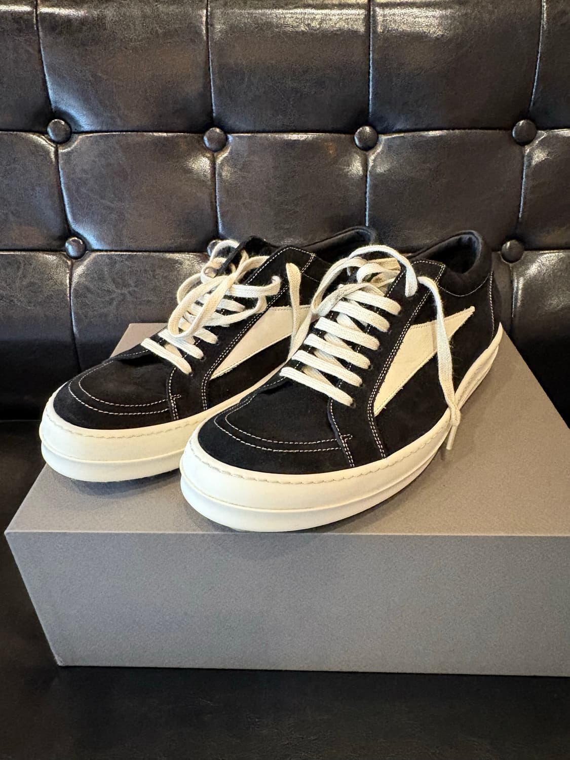 릭오웬스 스웨이드 스니커즈 (릭반스) 상품이미지1