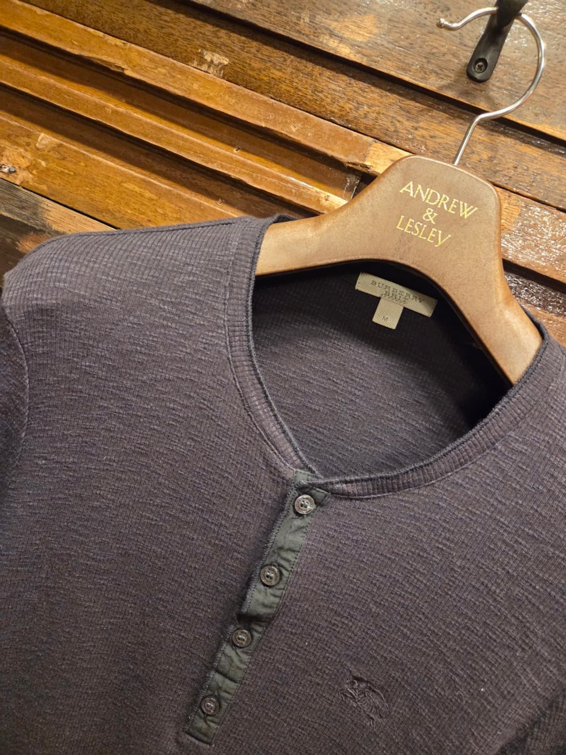 버버리 헨리넥 티셔츠 상품이미지6