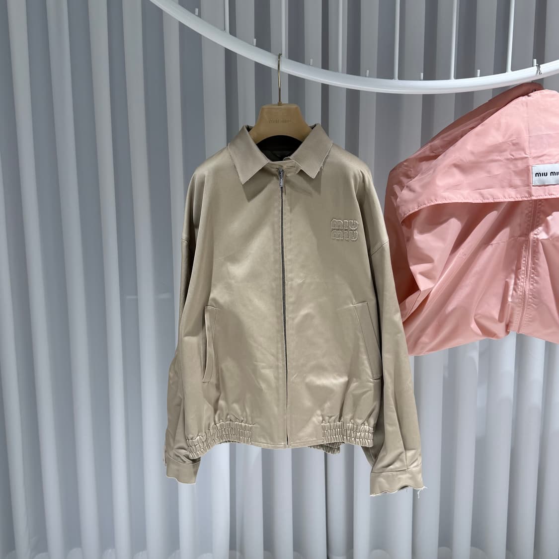 (S+/42) / 미우미우 로고 치노 코튼 블루종 자켓 상품이미지1