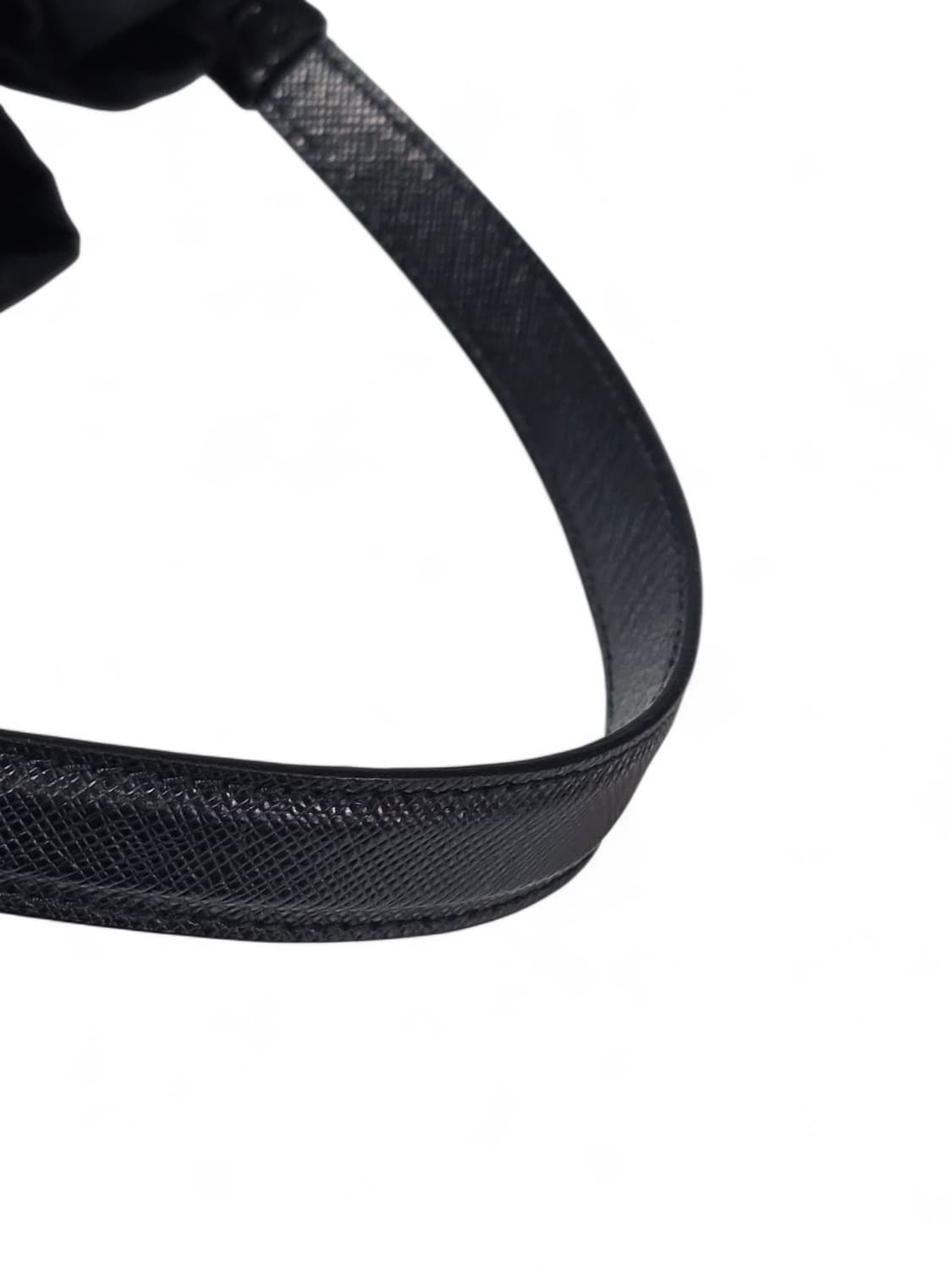 프라다 삼각로고 리나일론 버킷백 블랙 상품이미지9