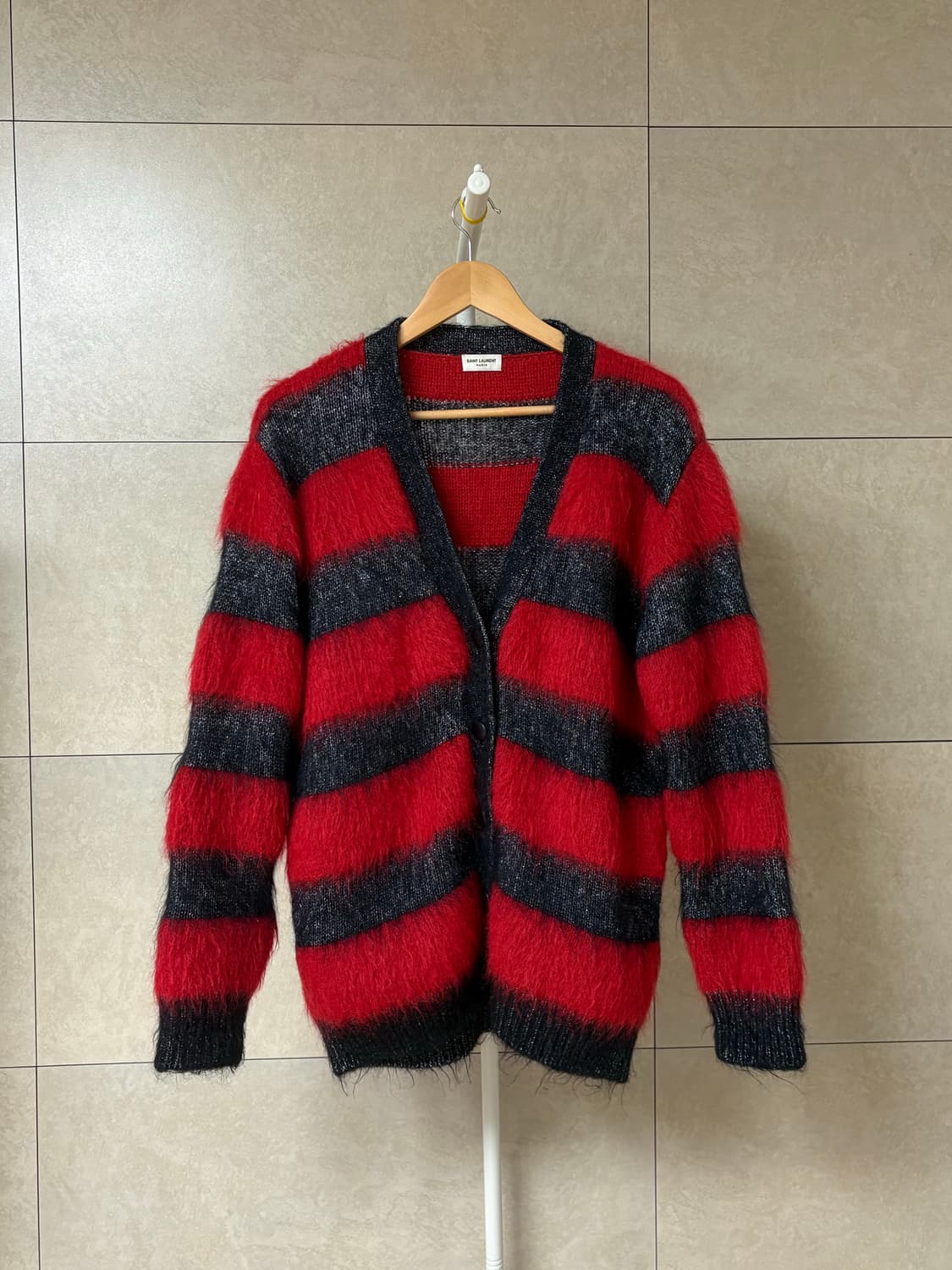 생로랑 20fw 모헤어 은사 가디건 상품이미지2