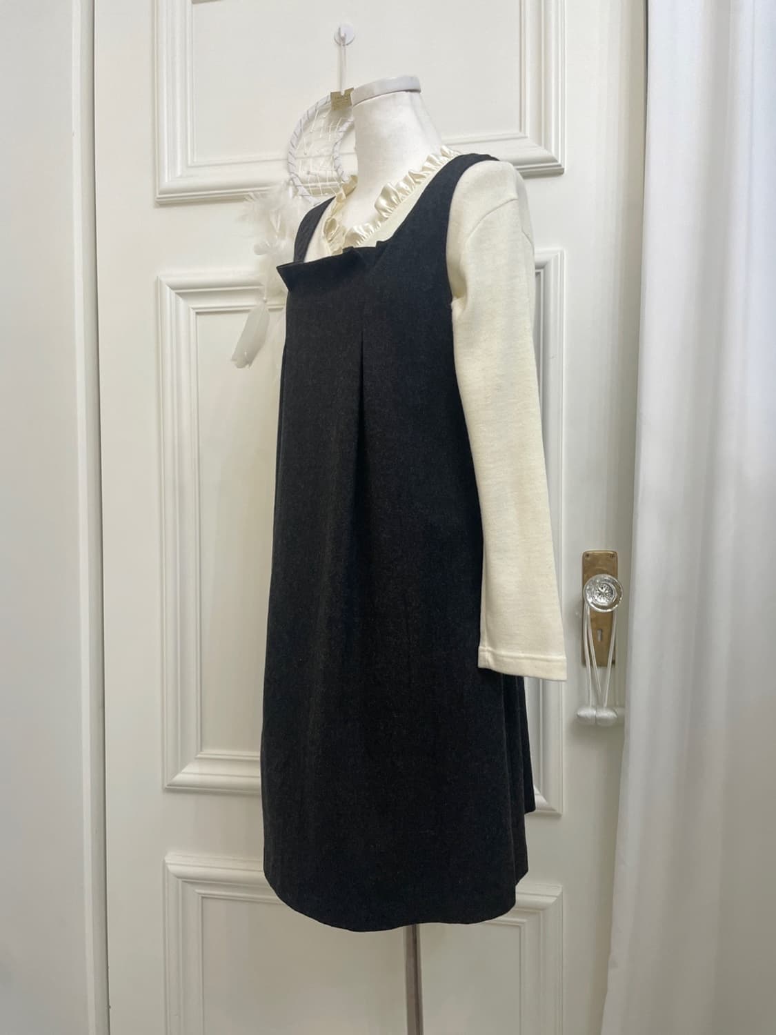 ivory satin frill point knit&black pleat 상품이미지2