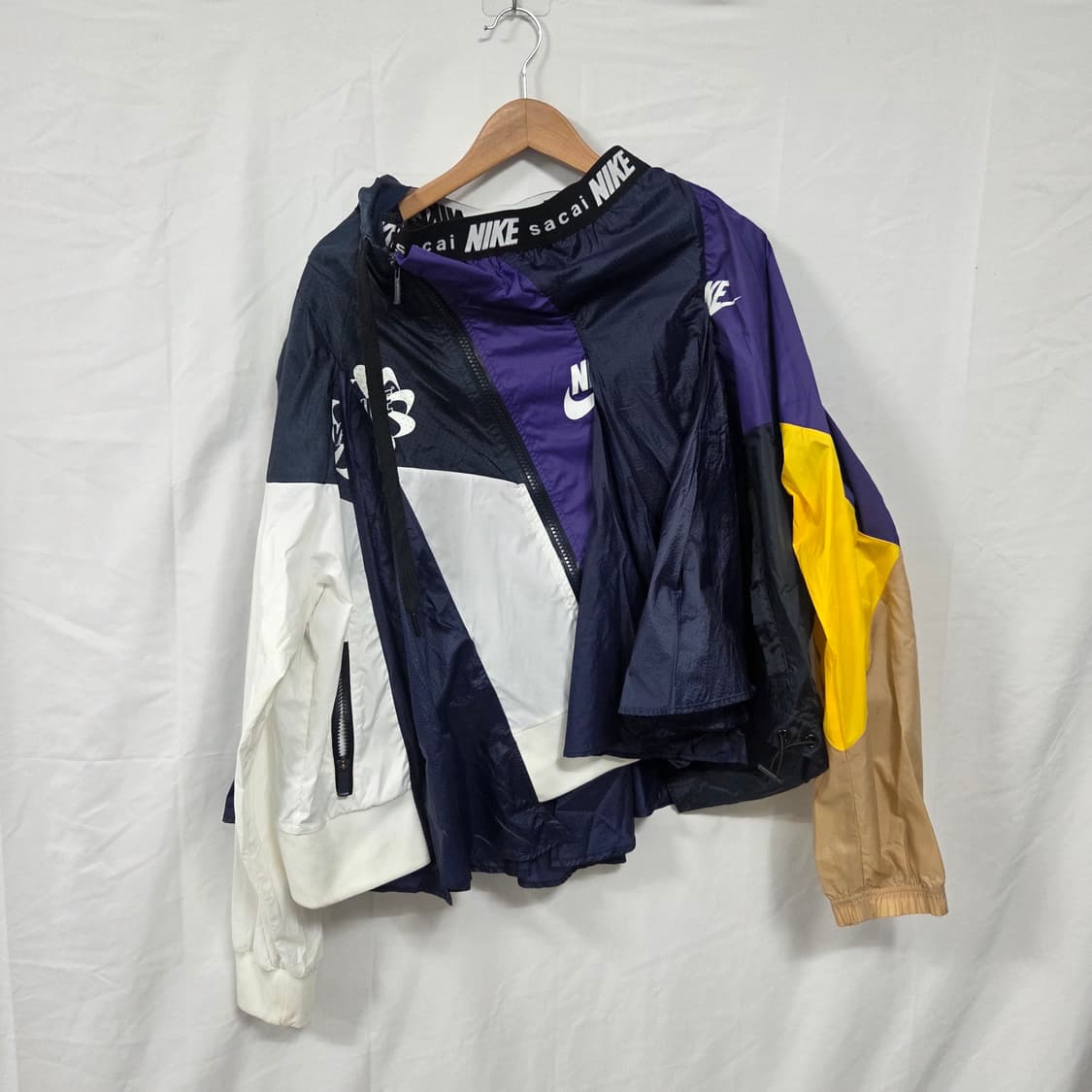 나이키 x 사카이 후디드 아노락 바람막이 상품이미지2