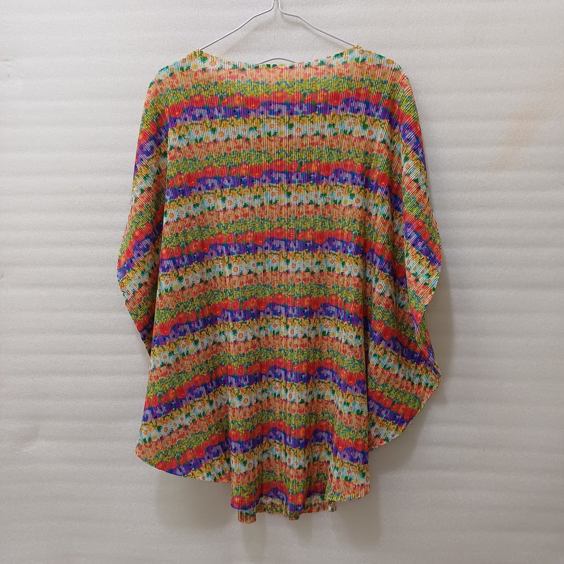 국내정품 이세이미야케 플리츠 반팔 탑 L  XL 티 훌륭 사랑봉봉 상품이미지1