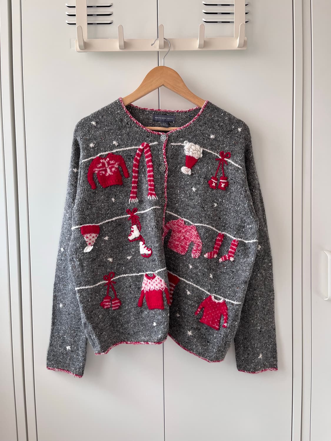 Northern Isles 눈꽃송이 자수 니트 가디건 상품이미지1