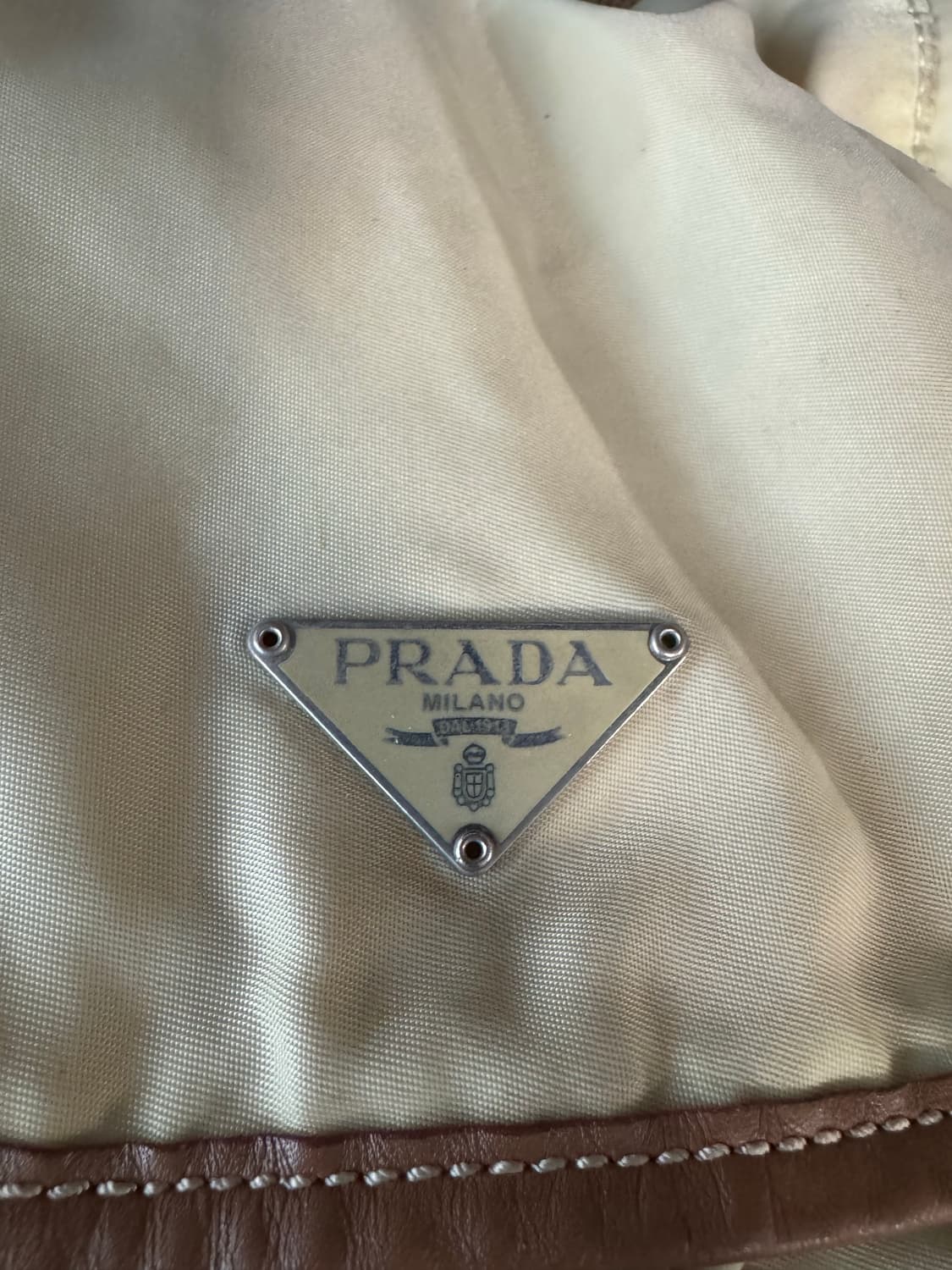 프라다 리나일론 백팩 포코노 투포켓 상품이미지2
